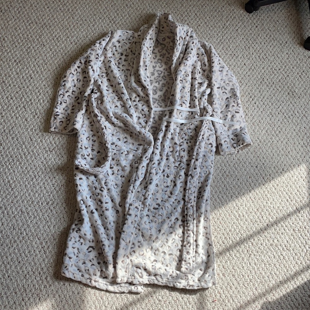 Liz Claiborne Sleepwear Robe
